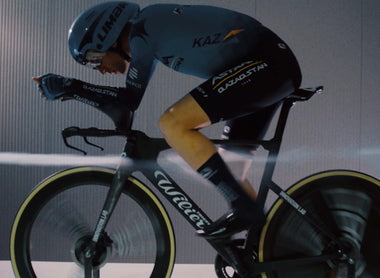 The time trial saddle and its positioning